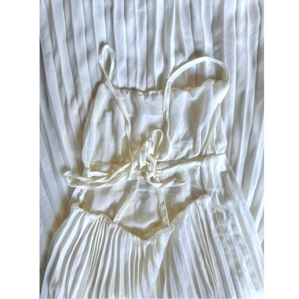 Cream Pleated Maxi Babydoll Dress Open Back Flowy Skirt Tie Straps Lined - Picture 13 of 16